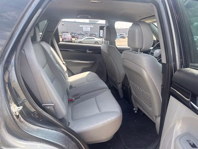 2011 Pacific Blue Kia Sorento LX AWD SUV