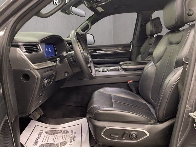 2022 Baltic Gray Metallic Clearcoat Jeep Wagoneer Series III 4X4 SUV