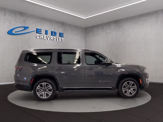 2022 Baltic Gray Metallic Clearcoat Jeep Wagoneer Series III 4X4 SUV