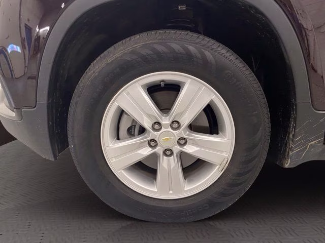 2022 Black Cherry Metallic Chevrolet Trax LT AWD SUV