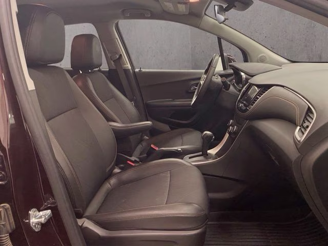 2022 Black Cherry Metallic Chevrolet Trax LT AWD SUV