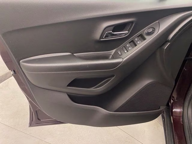 2022 Black Cherry Metallic Chevrolet Trax LT AWD SUV