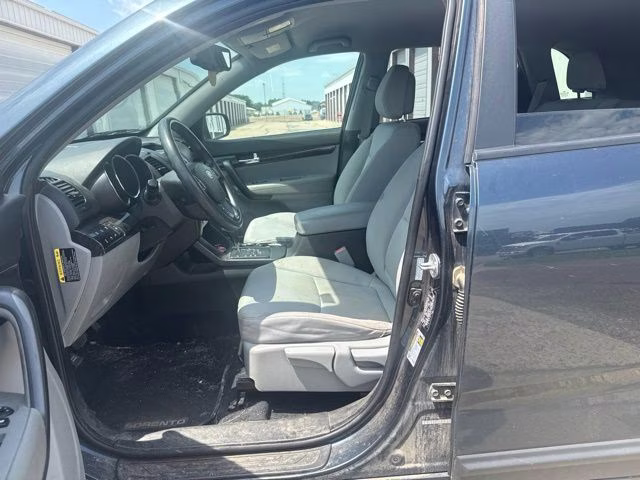 2011 Pacific Blue Kia Sorento LX AWD SUV