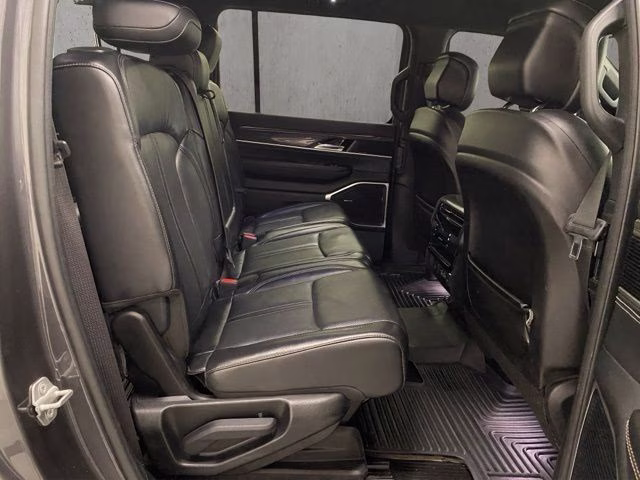 2022 Baltic Gray Metallic Clearcoat Jeep Wagoneer Series III 4X4 SUV