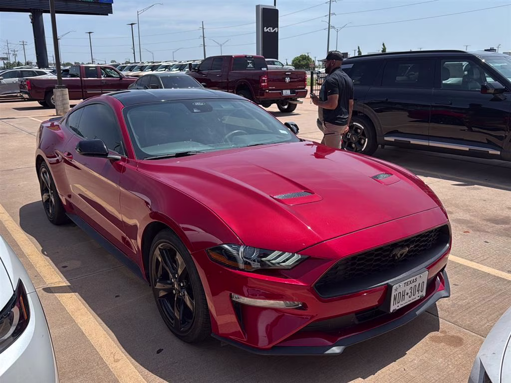 2022 Rapid Red Metallic Tinted Clearcoat Ford Mustang EcoBoost RWD Fastback