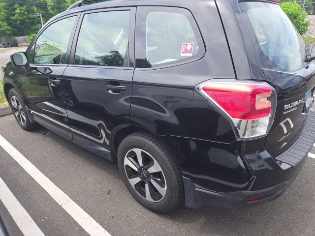 2017 Crystal Black Silica Subaru Forester 2.5i AWD SUV
