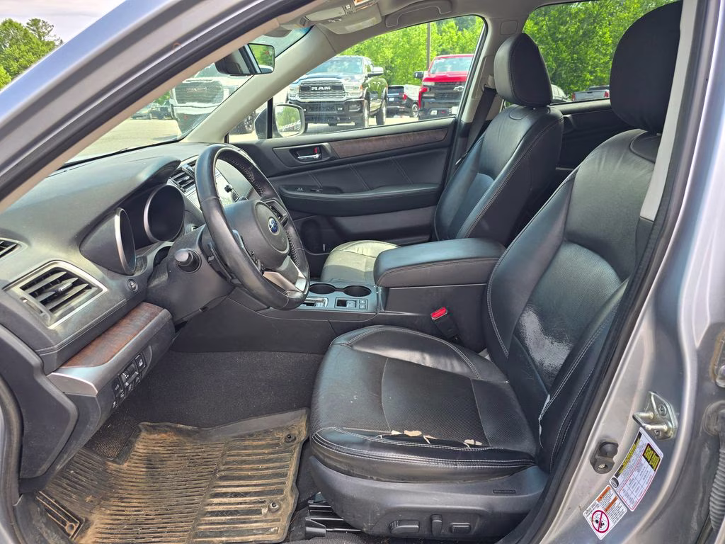 2018 Ice Silver Metallic Subaru Outback 2.5i AWD SUV