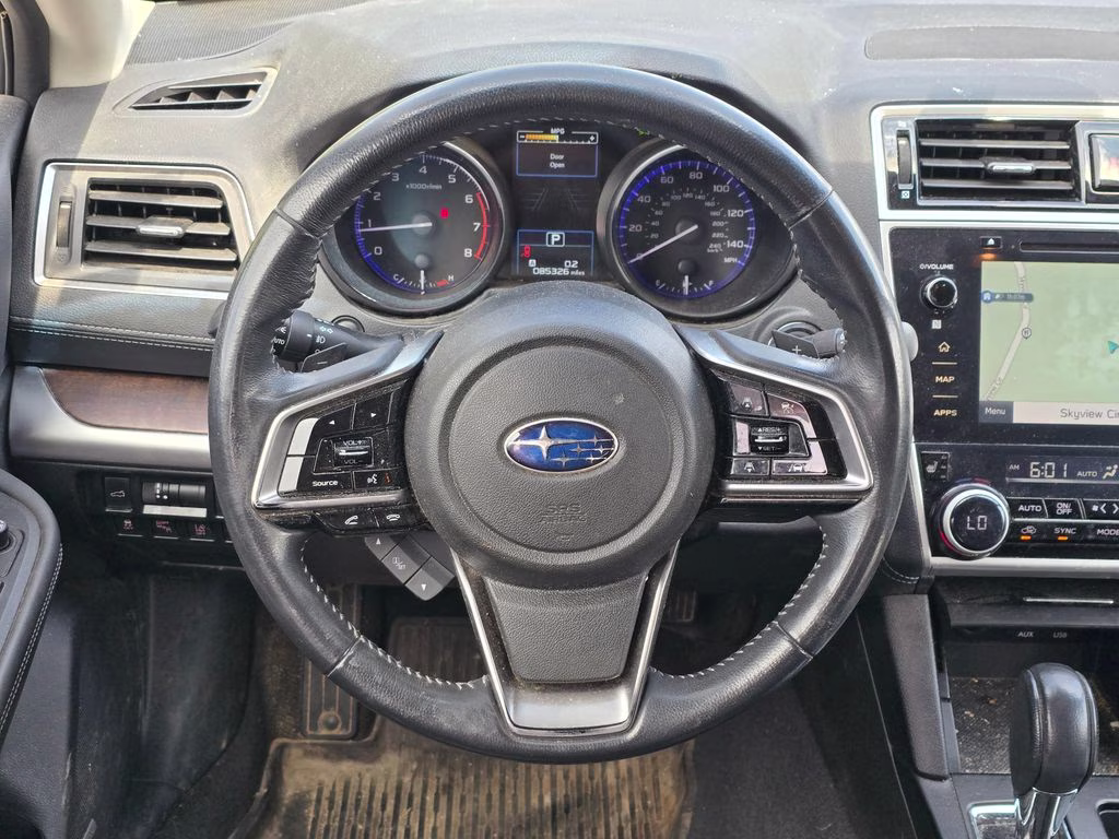 2018 Ice Silver Metallic Subaru Outback 2.5i AWD SUV