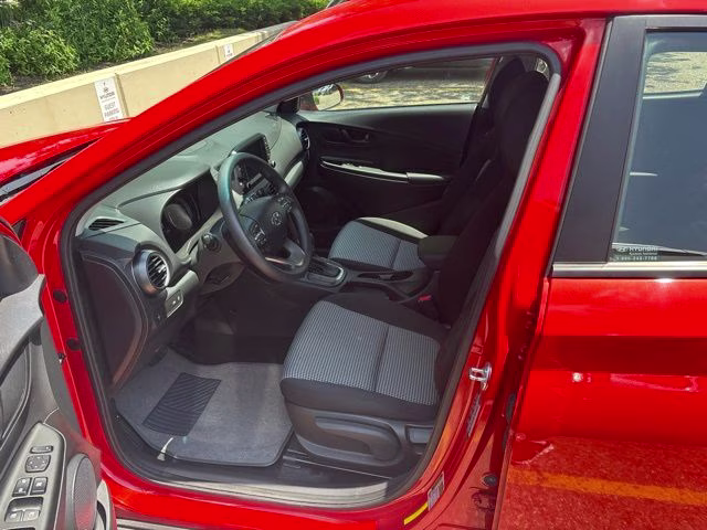 2020 Burnt Orange Hyundai Kona SE FWD SUV