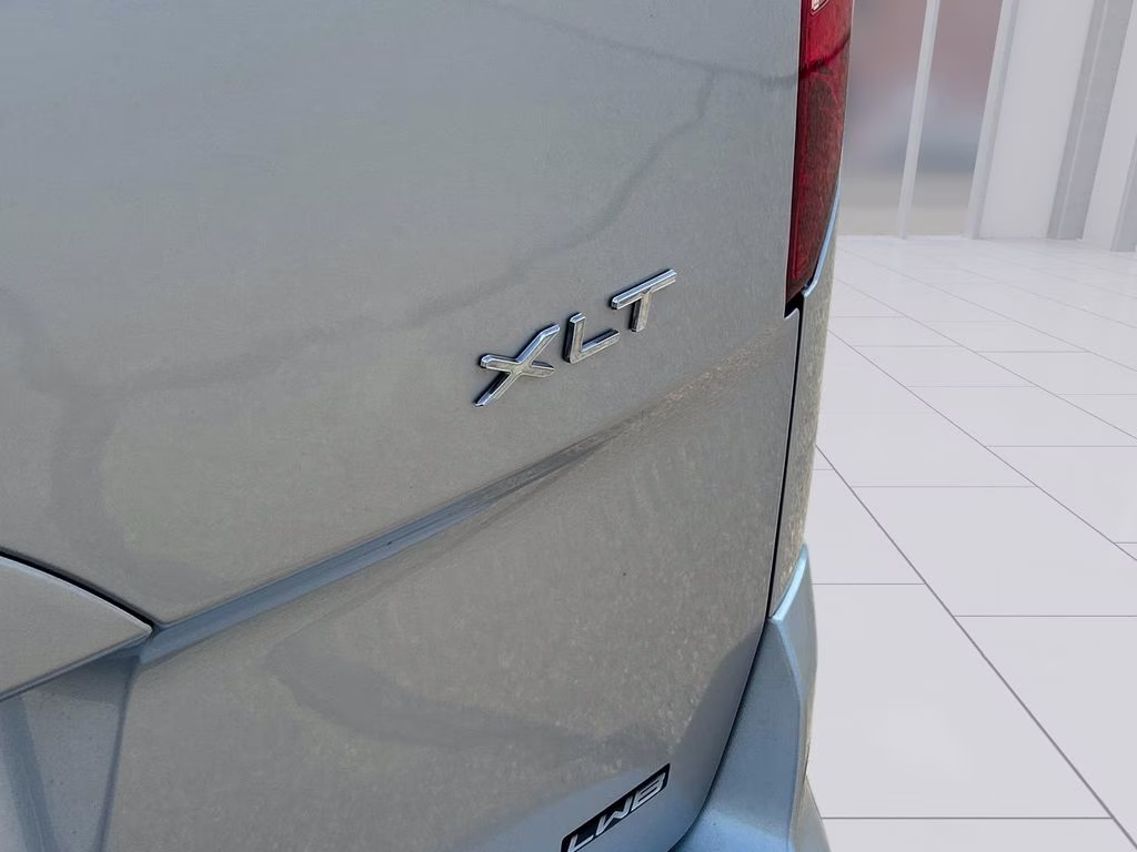 2022 Silver Ford Transit Connect XLT FWD Crossover
