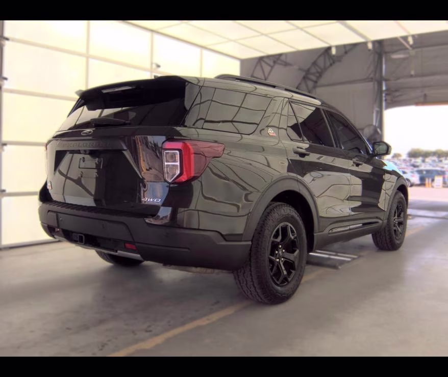 2023 Forged Green Metallic Ford Explorer Timberline 4X4 SUV