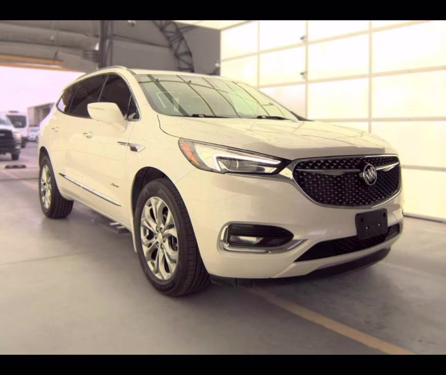 2021 White Frost Tricoat Buick Enclave Avenir AWD SUV
