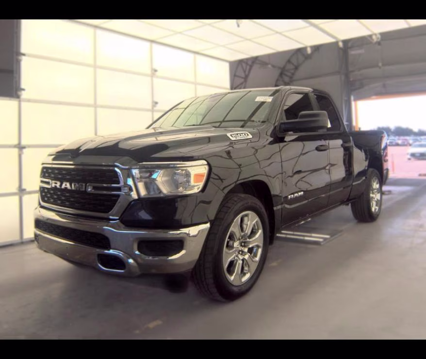 2023 Diamond Black Crystal Pearlcoat Ram 1500 Lone Star 4X4 Truck