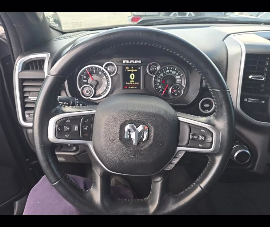 2023 Diamond Black Crystal Pearlcoat Ram 1500 Lone Star 4X4 Truck