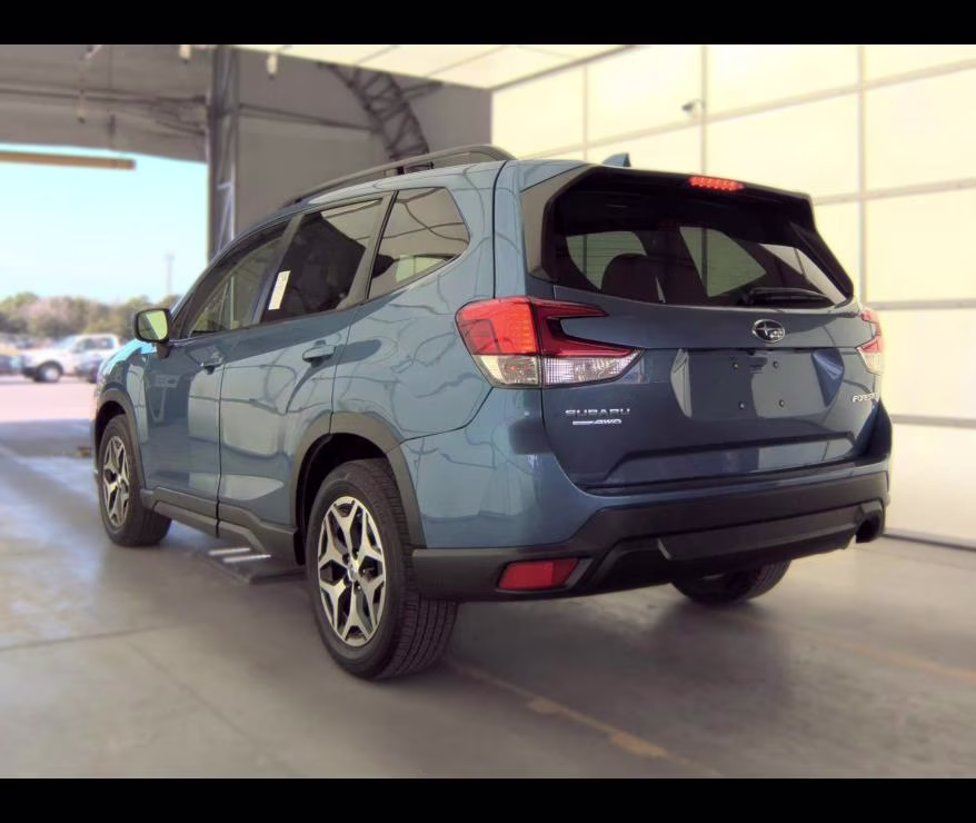 2021 Horizon Blue Pearl Subaru Forester Premium AWD SUV
