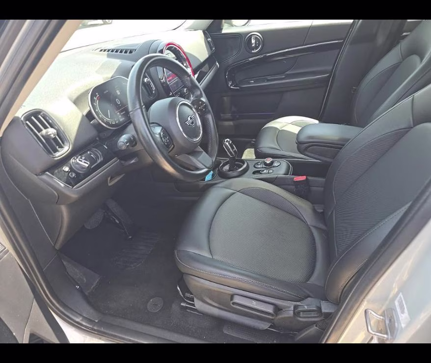 2022 White Silver Metallic MINI Countryman Cooper FWD SUV