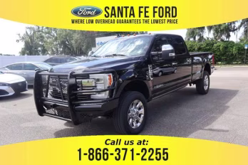 2018 Black Ford Super Duty F-350 SRW XLT 4X4 Truck