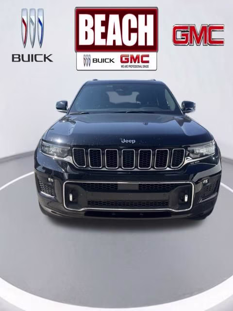 2023 Diamond Black Crystal Pearlcoat Jeep Grand Cherokee L Overland 4X4 SUV