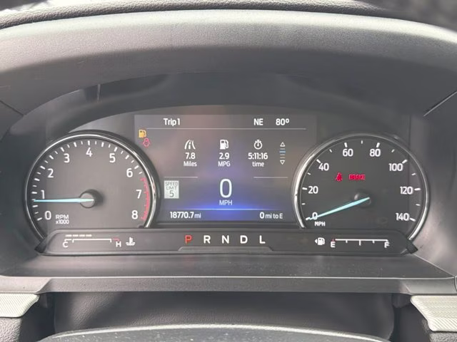 2022 Silver Metallic Ford Explorer XLT RWD SUV