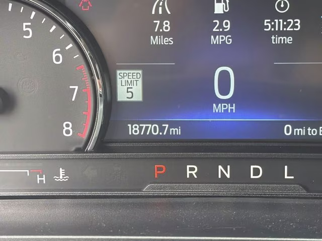 2022 Silver Metallic Ford Explorer XLT RWD SUV