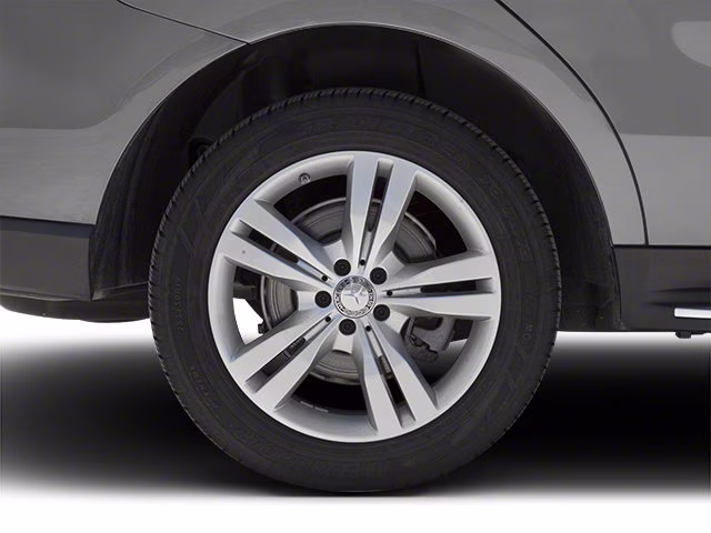 2012 Iridium Silver Metallic Mercedes-Benz M-Class ML 350 AWD SUV