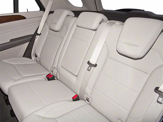 2012 Iridium Silver Metallic Mercedes-Benz M-Class ML 350 AWD SUV