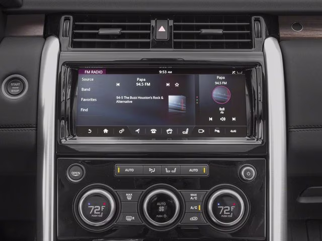 2018 Fuji White Land Rover Discovery SE 4X4 SUV