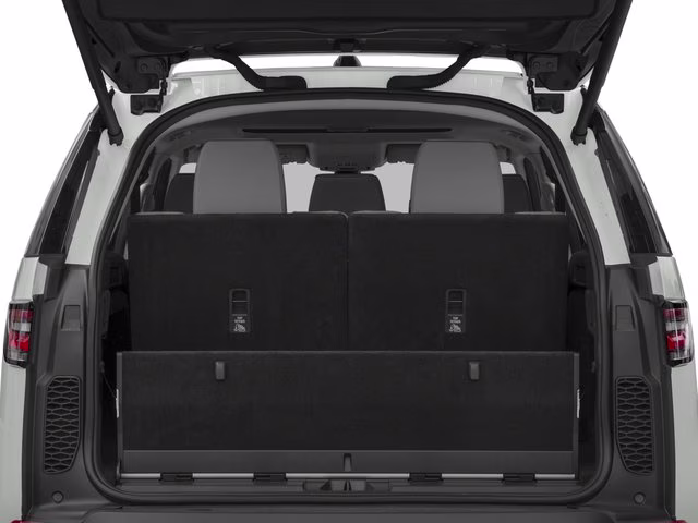 2018 Fuji White Land Rover Discovery SE 4X4 SUV