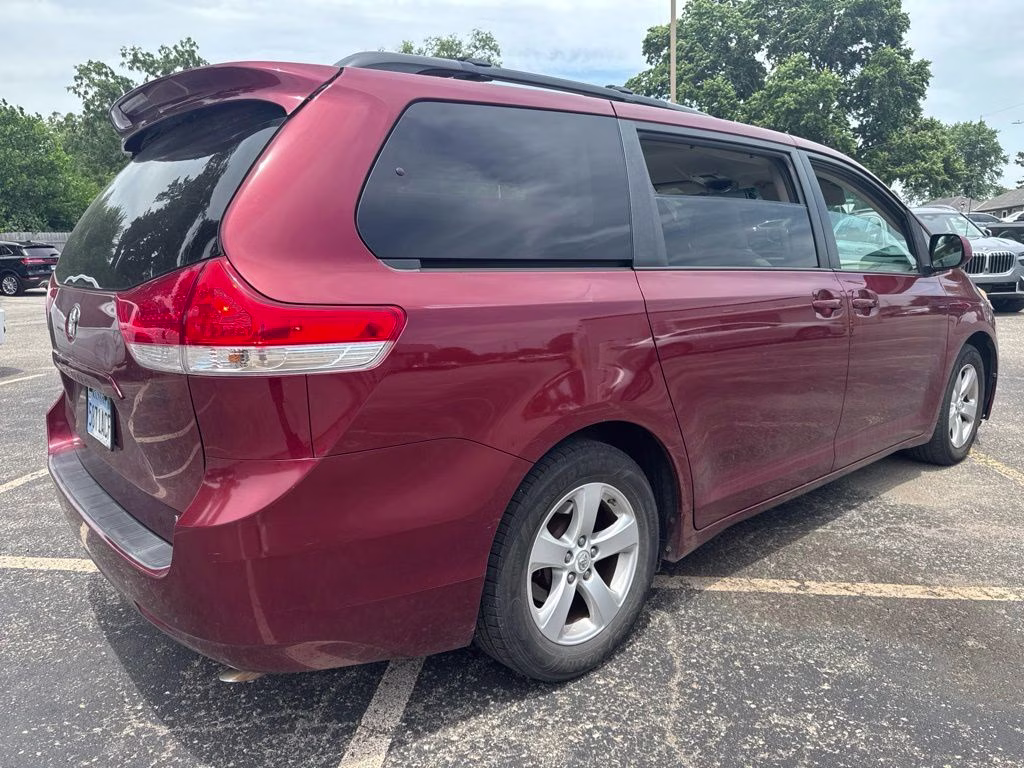 2013 Salsa Red Pearl Toyota Sienna LE FWD Van