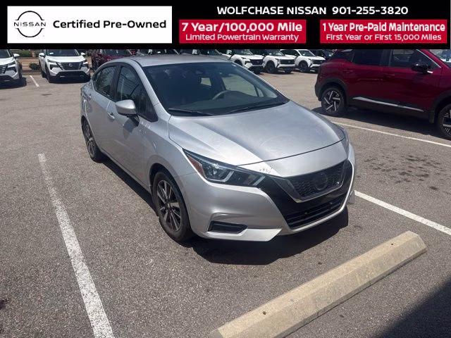 2022 Brilliant Silver Metallic Nissan Versa 1.6 SV FWD Sedan