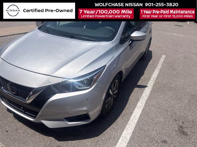 2022 Brilliant Silver Metallic Nissan Versa 1.6 SV FWD Sedan
