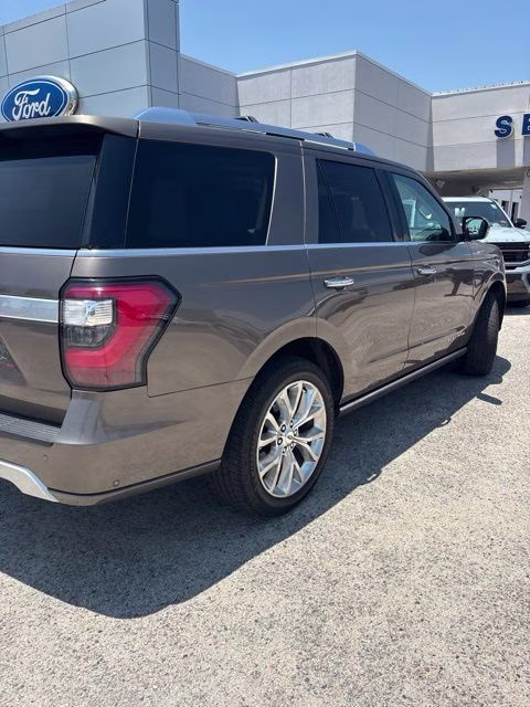 2019 Stone Gray Metallic Ford Expedition Platinum RWD SUV