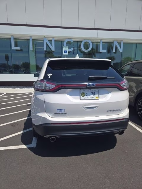 2017 White Platinum Ford Edge Titanium FWD SUV