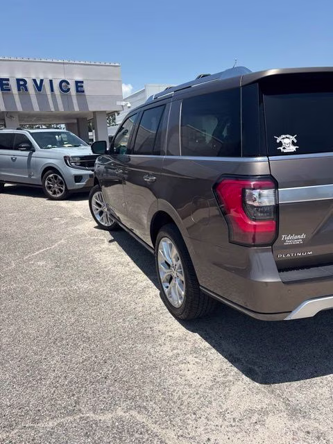 2019 Stone Gray Metallic Ford Expedition Platinum RWD SUV