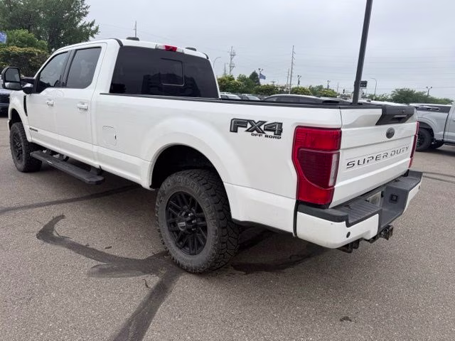 2022 White Metallic Ford Super Duty F-350 SRW Lariat 4X4 Truck