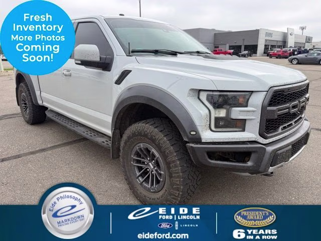 2017 Avalanche Ford F-150 Raptor 4X4 Truck