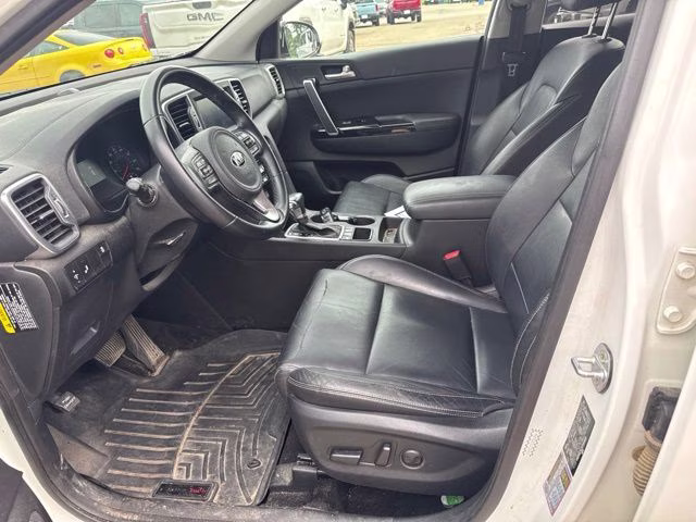 2018 Snow White Pearl Kia Sportage EX AWD SUV