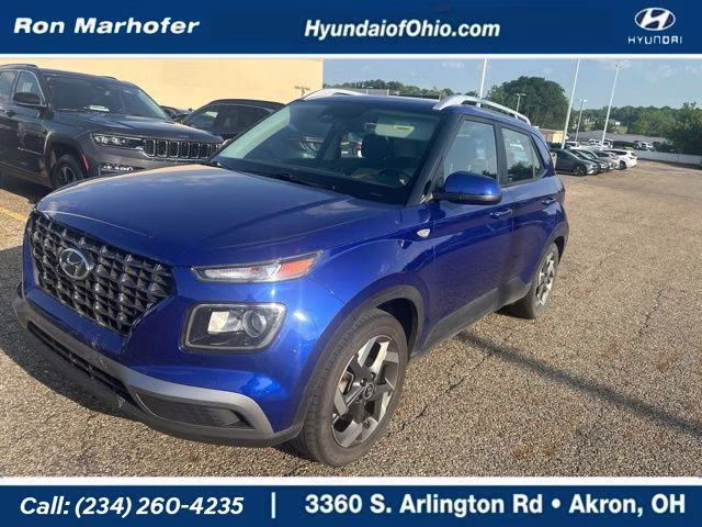 2023 Blue Metallic Hyundai Venue SEL FWD SUV