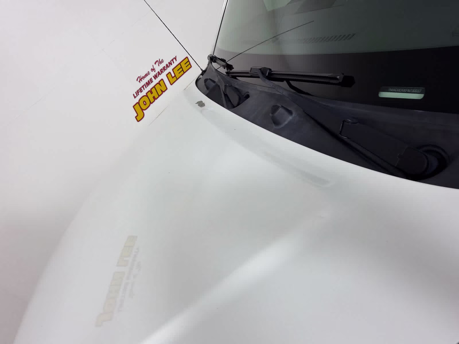 2015 Glacier White Nissan Frontier SL RWD Truck