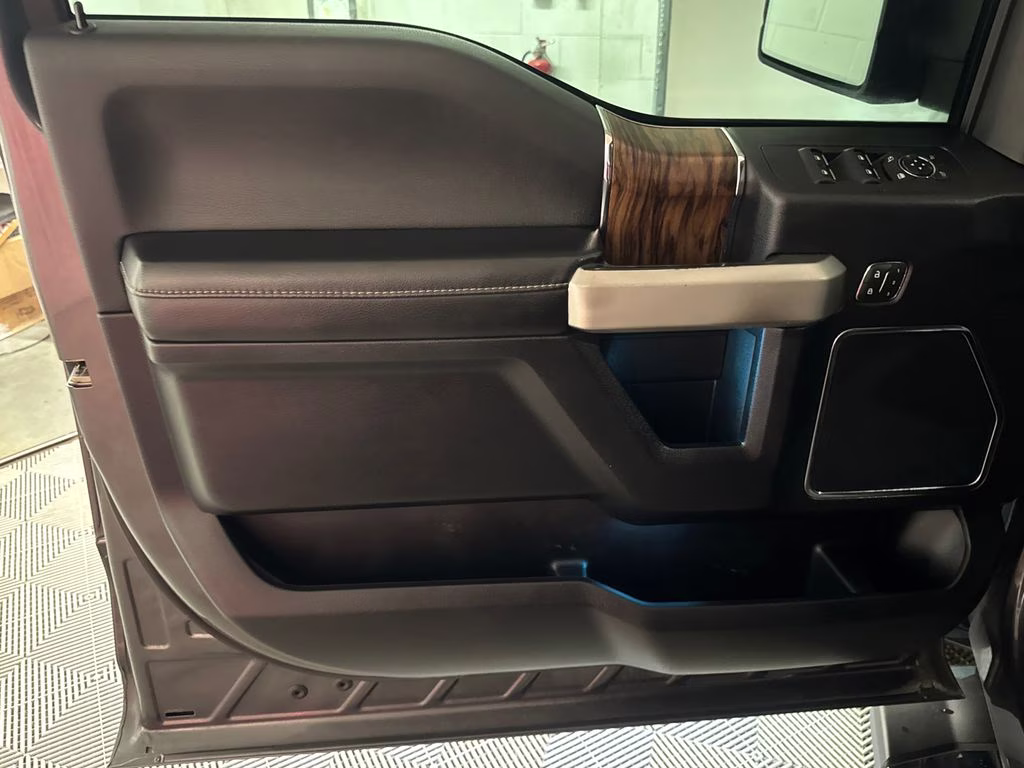 2020 Magnetic Ford F-150 Lariat 4X4 Truck