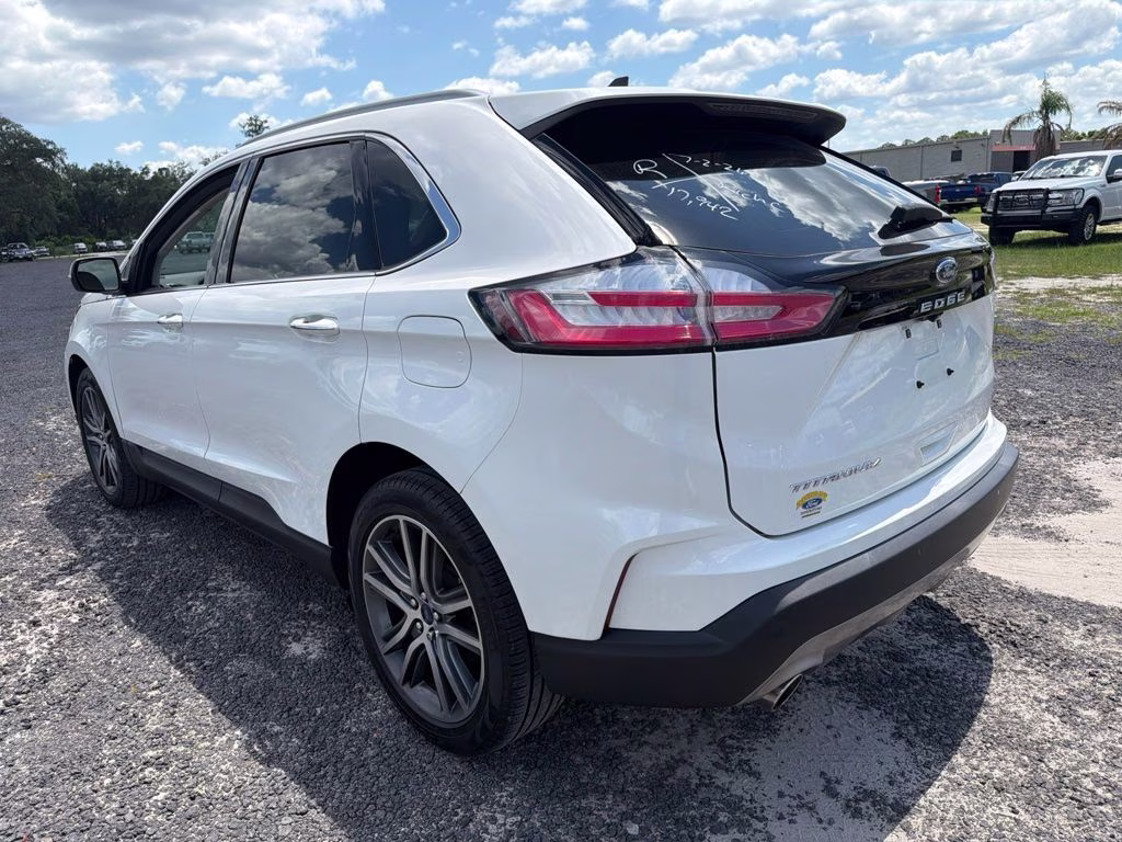 2021 White Metallic Ford Edge Titanium FWD SUV