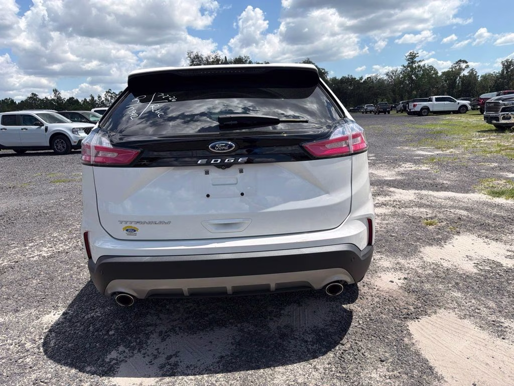 2021 White Metallic Ford Edge Titanium FWD SUV
