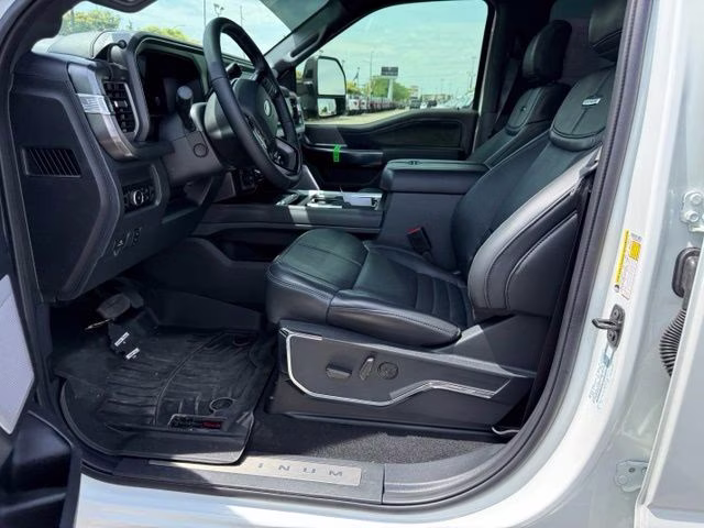 2025 Star White Metallic TC Ford Super Duty F-350 SRW Platinum 4X4 Truck