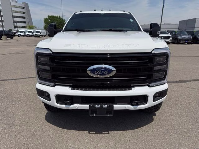 2025 Star White Metallic TC Ford Super Duty F-350 SRW Platinum 4X4 Truck