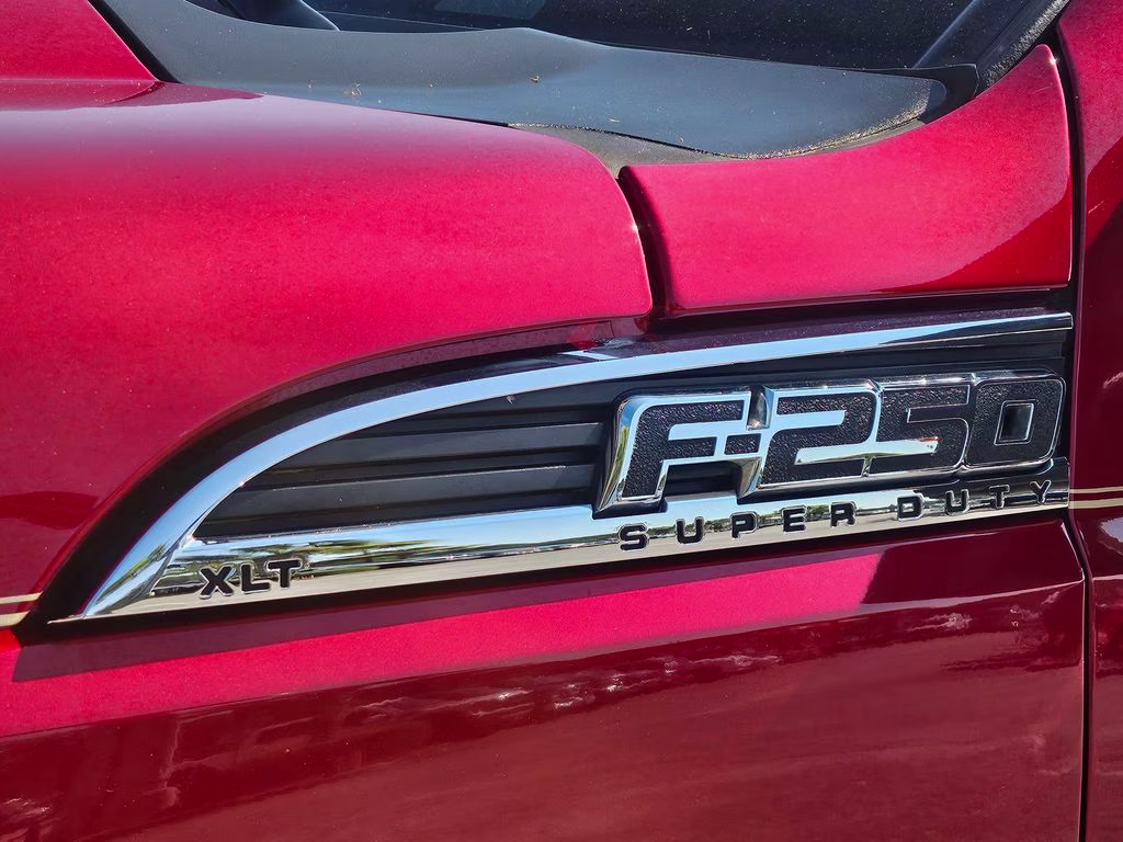 2016 Ruby Red Metallic Ford F-250SD XLT 4X4 Truck