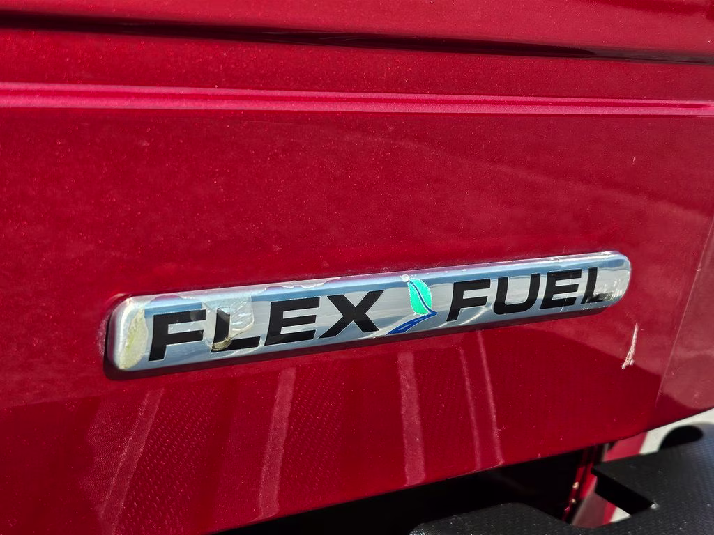 2016 Ruby Red Metallic Ford F-250SD XLT 4X4 Truck