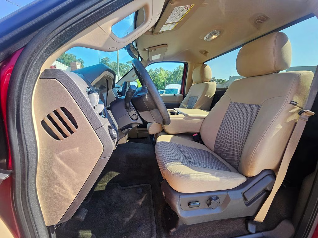2016 Ruby Red Metallic Ford F-250SD XLT 4X4 Truck