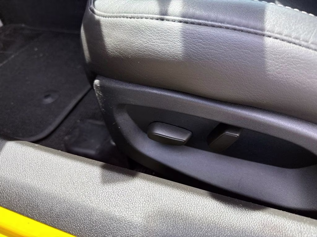 2015 Velocity Yellow Tintcoat Chevrolet Corvette Stingray RWD Coupe