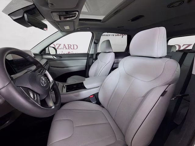 2025 White Hyundai Palisade SEL Premium 7 Passenger FWD SUV