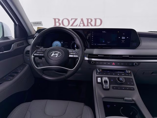 2025 White Hyundai Palisade SEL Premium 7 Passenger FWD SUV